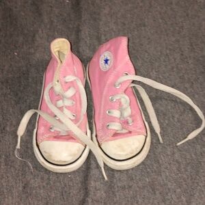 ☃️ Converse Chuck Taylor High-Top Sneakers